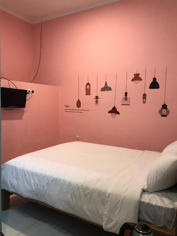 RoomZ Budget Residence - image 21