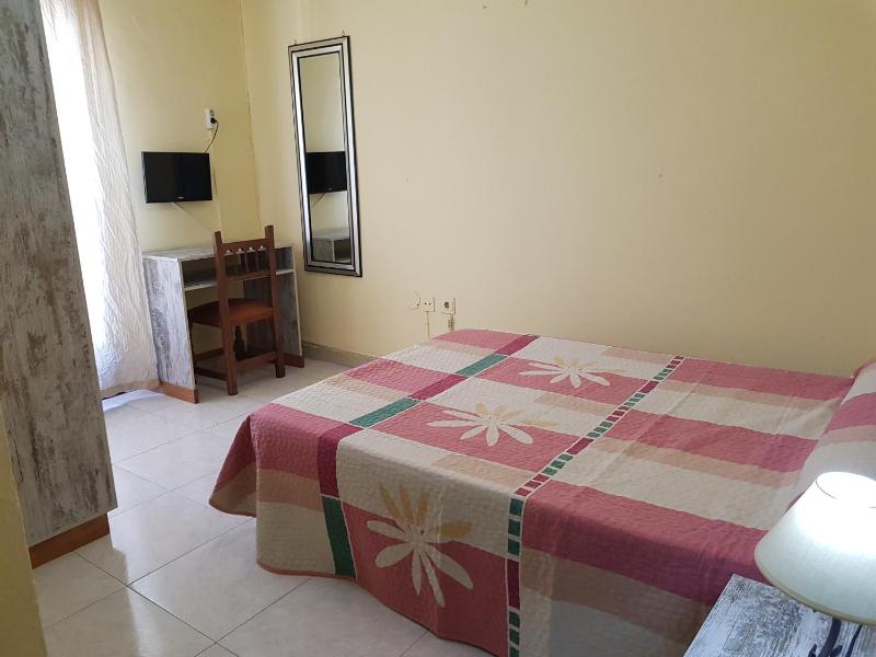 Hostal Virgen Del Rocío - image 7