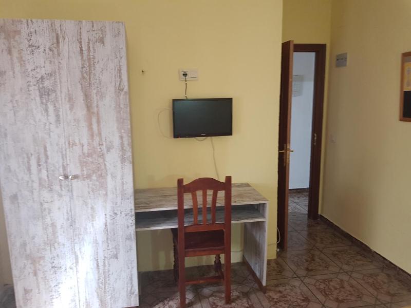 Hostal Virgen Del Rocío - image 9