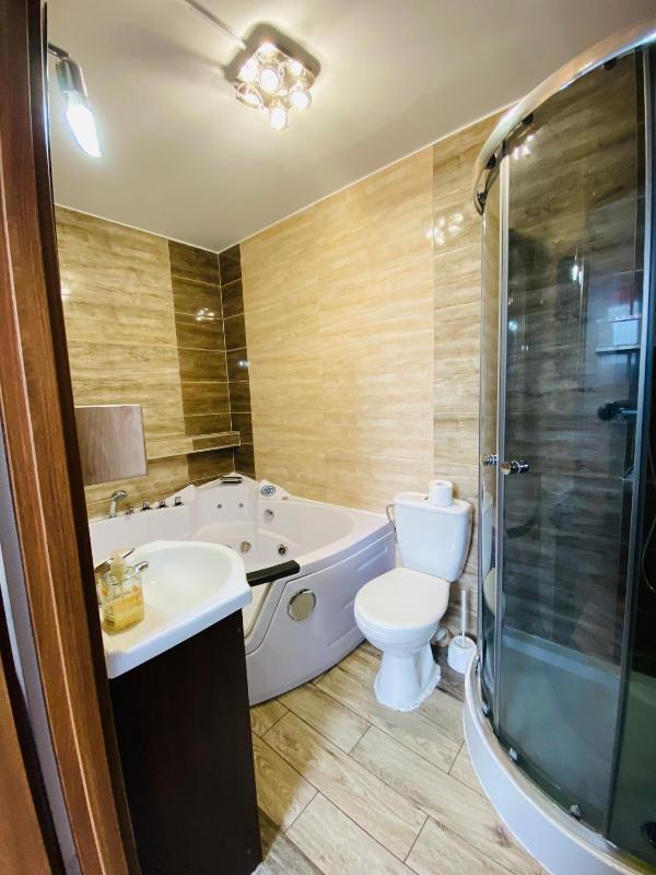 Deluxe Double Room with Bath image 4