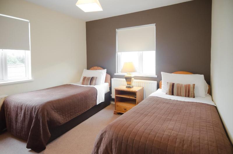 Twin Room en suite image 1