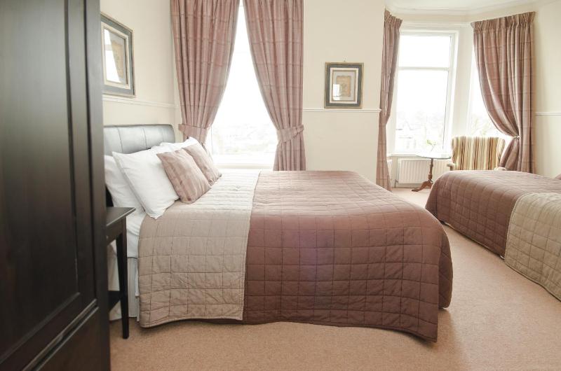 Family Room - En Suite image 1