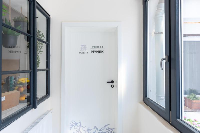 Double or Twin Room with Private Bathroom image 2