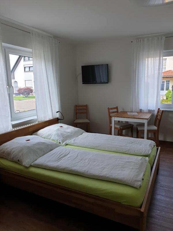Family Room image 4
