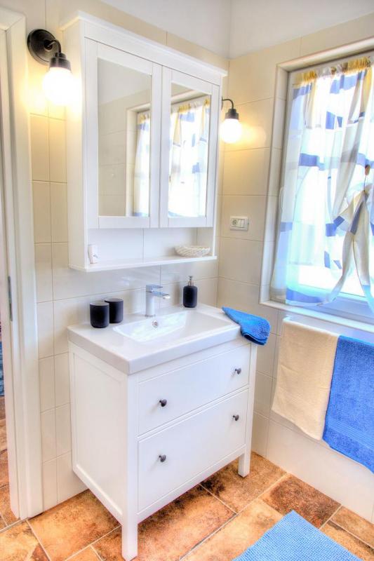 One-Bedroom Apartment image 1