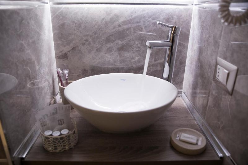 Superior Suite image 2