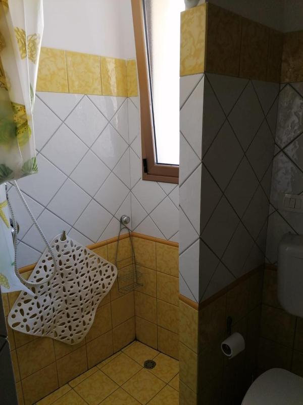 One-Bedroom House image 3