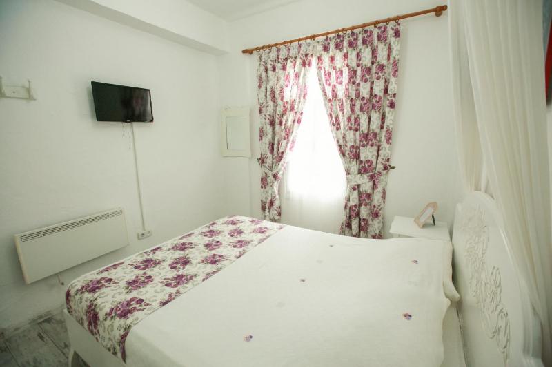 Double Room image 4