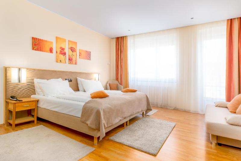 Premium Double or Twin Room image 2