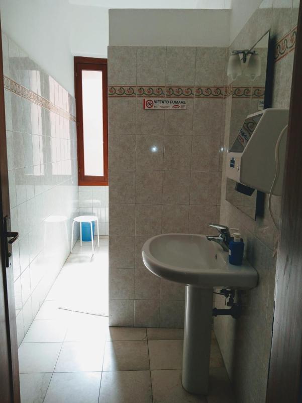 Double or Twin Room with Canal View image 2