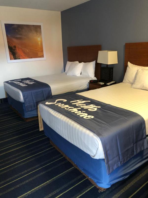 Double Room with Two Double Beds - Non-Smoking image 3