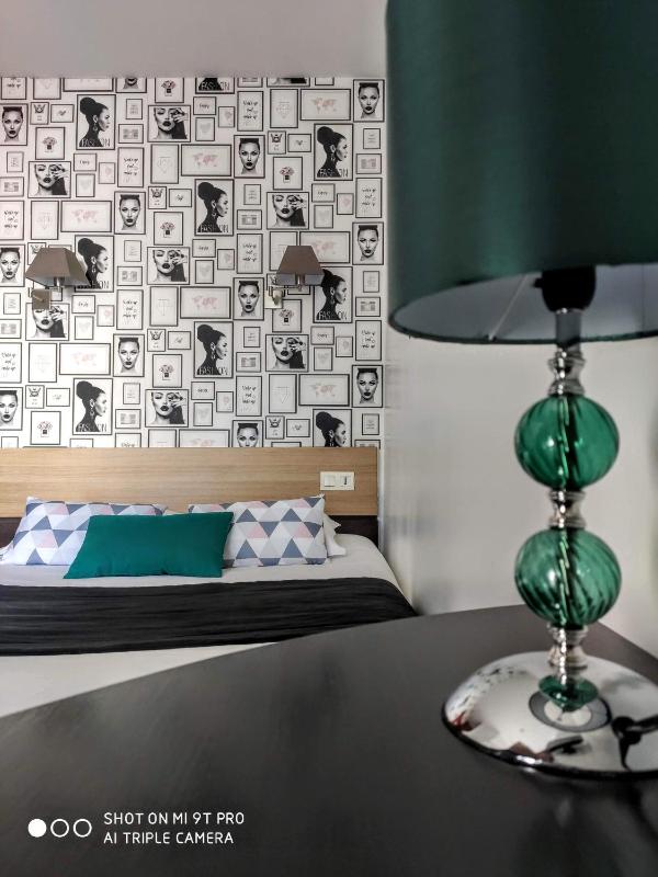 Small Double Room image 1