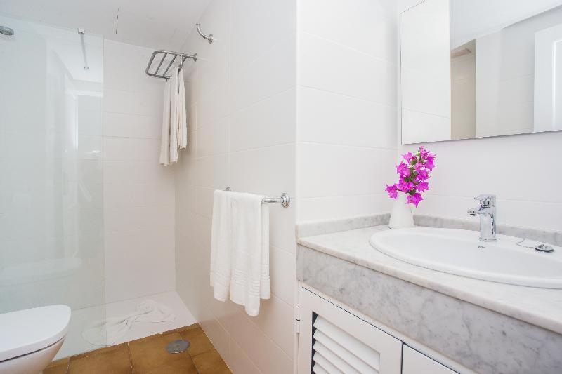 Room #1396827 image 4