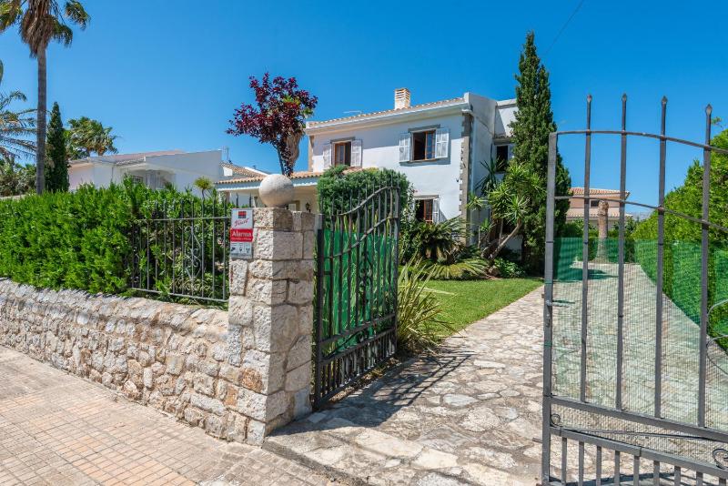 Four-Bedroom Villa image 3