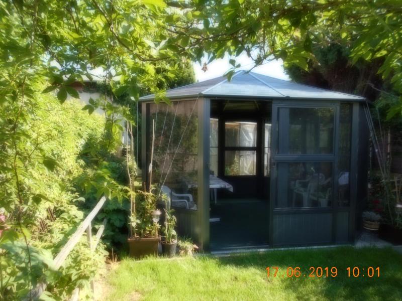 One-Bedroom Apartment image 2
