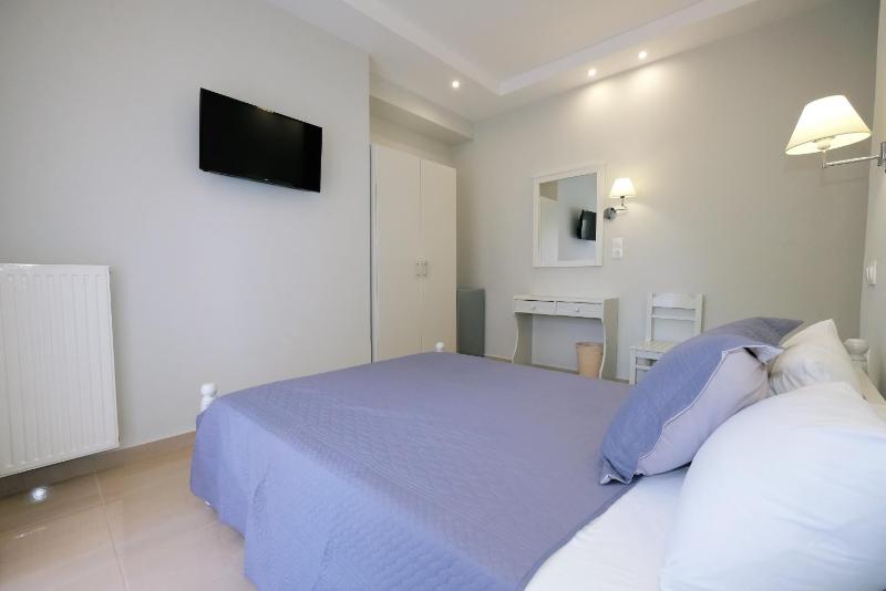 Single Room image 3