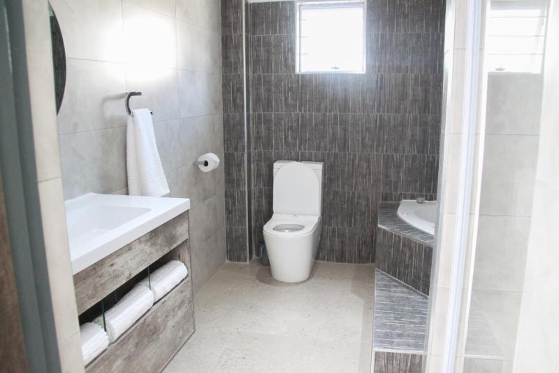 The Cato Suites Hotel - image 15