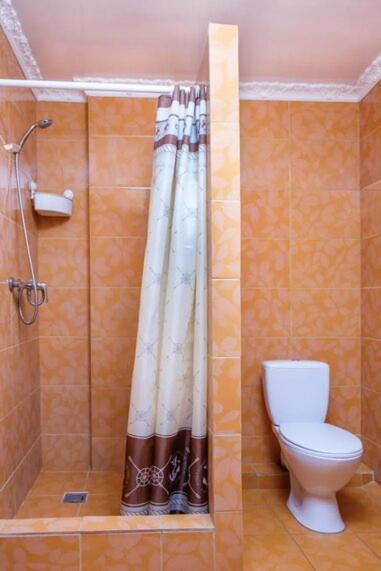 Standard Triple Room image 2
