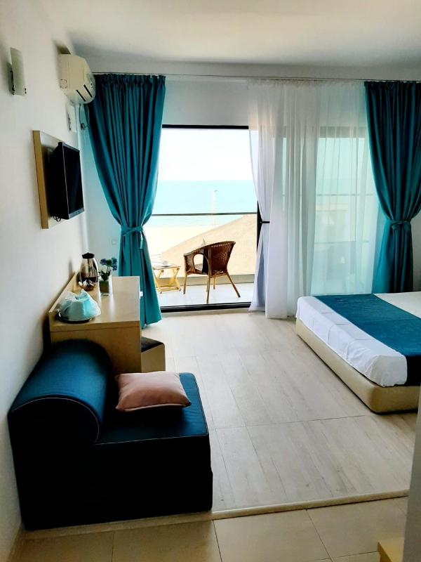 Apartment with Sea View image 1
