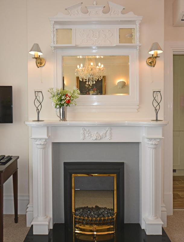 Gypsophilia Suite image 4