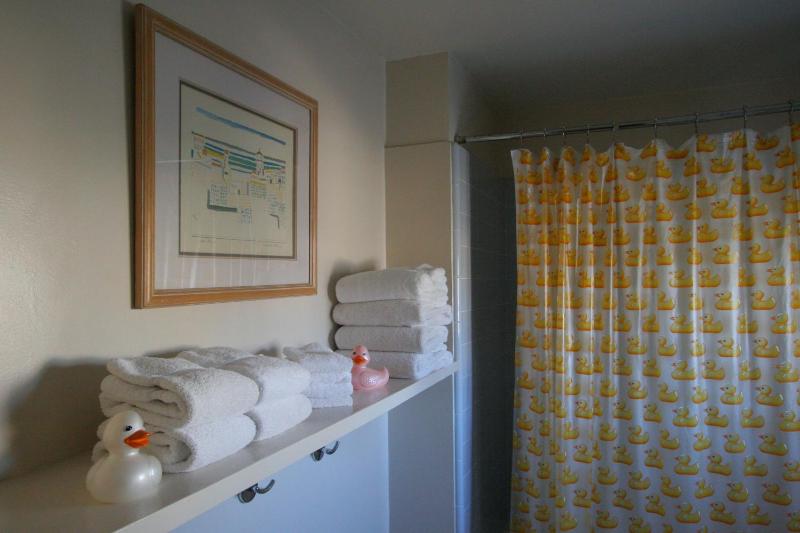 Double Room with Two Double Beds image 4