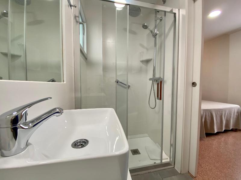 Double Room image 1