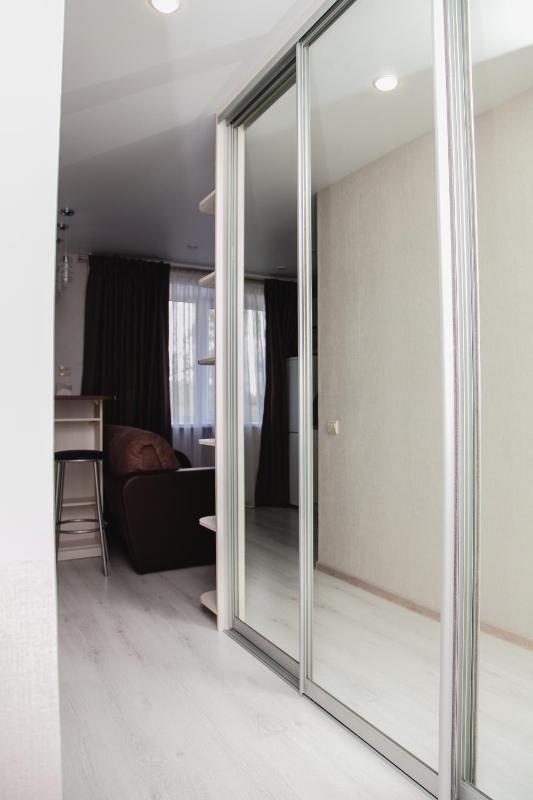 One-Bedroom Apartment image 2