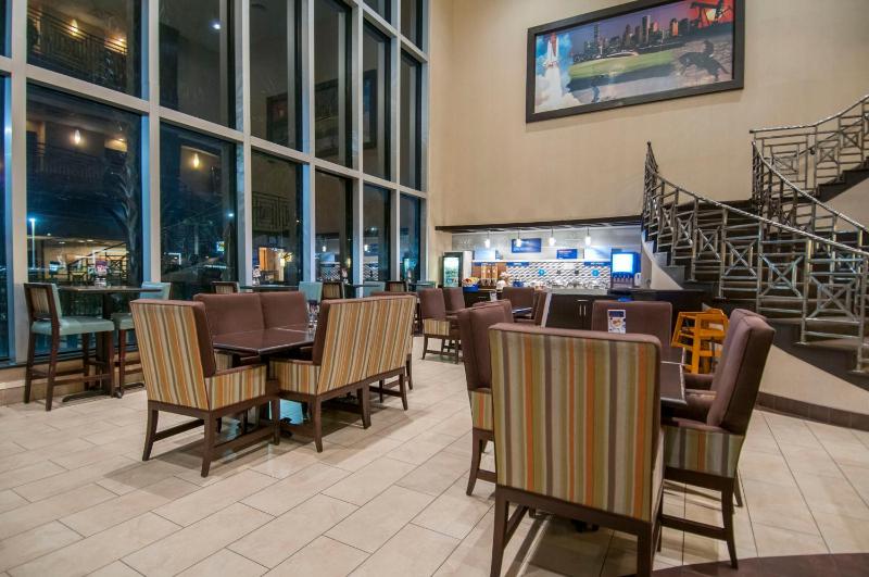 Holiday Inn Express Hotel & Suites Houston North Intercontinental By IHG - image 14