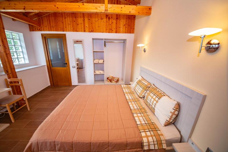 Double Room with Balcony and Sea View image 1