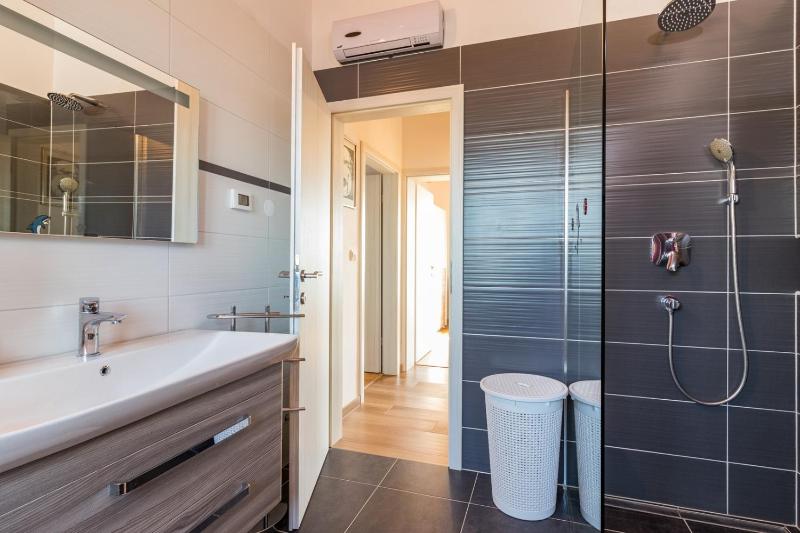 Villa Evelyn - managed by Travel Istria - image 17