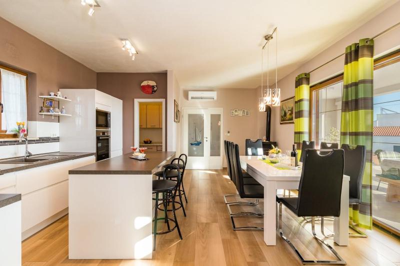 Villa Evelyn - managed by Travel Istria - image 3