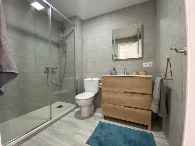 Amazing 2 bedroom Apartment with big sun terrace Sitges centre beach - image 5