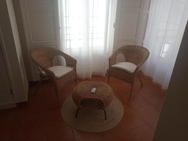Double Room with Side Sea View image 3
