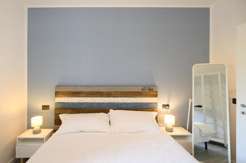 Economy Double Room image 3