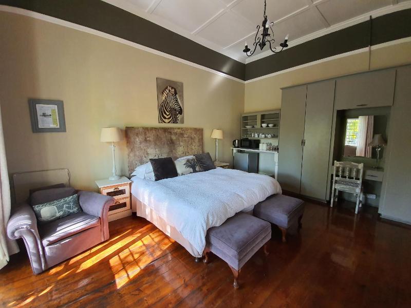 Waterhouse Guest Lodge in Muckleneuk - image 11