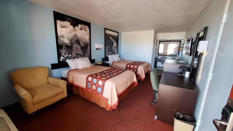 Double Room with Two Double Beds - Non-Smoking image 3