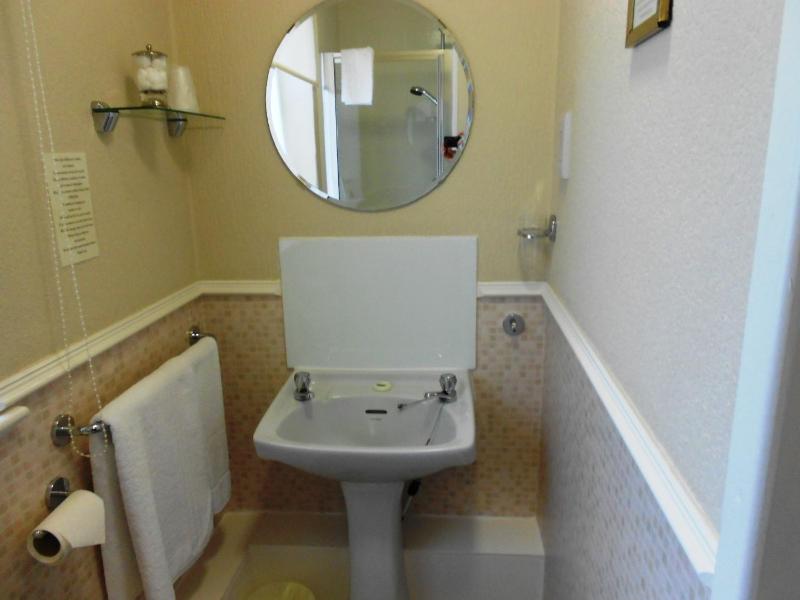 Double Room image 2