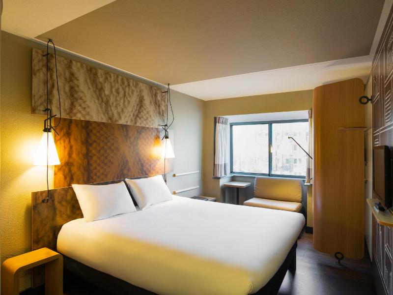 Single Room image 2