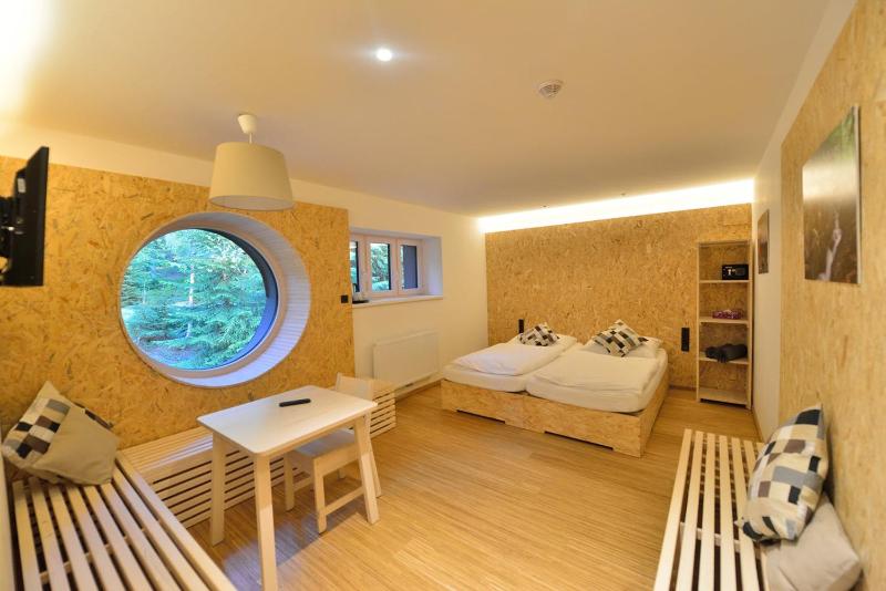 Standard Twin Room with Extra Bed Possible image 3
