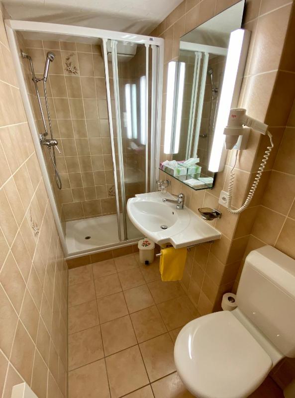 Single Room image 2