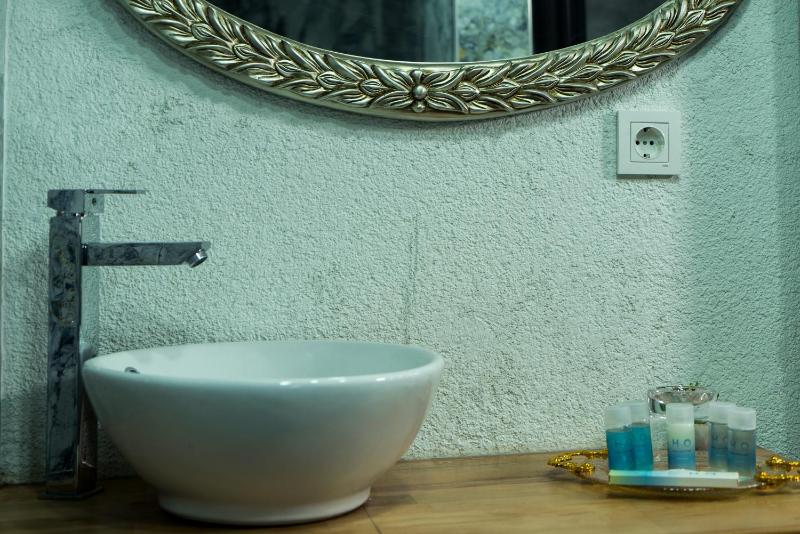 Family Suite with Balcony image 4