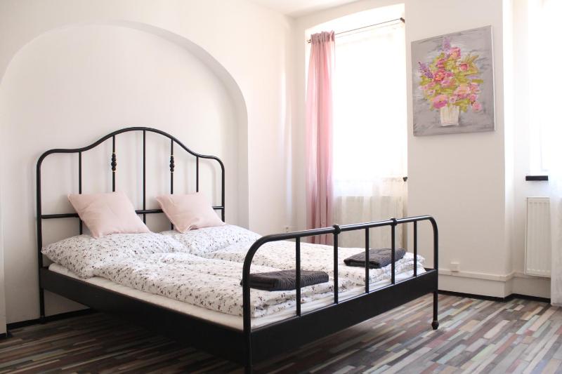 Double Room with Shared Bathroom image 4