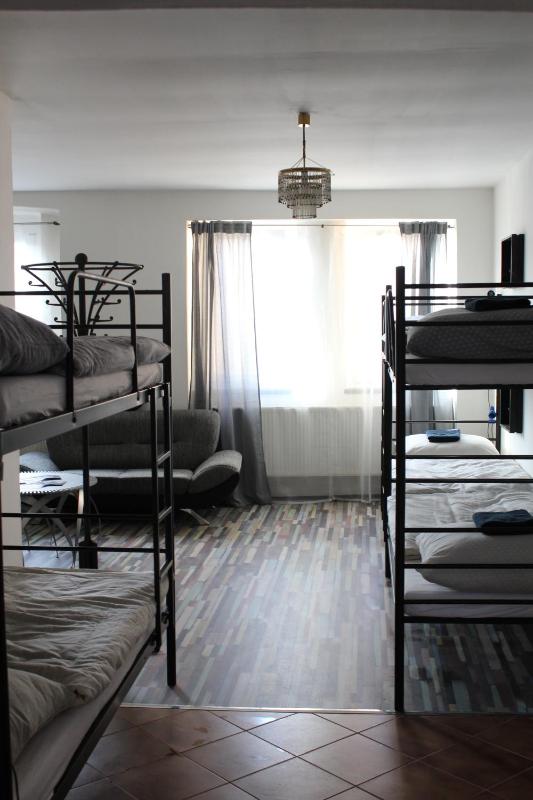 Single Bed in 6-Bed Dormitory Room with Shared Bathroom image 3