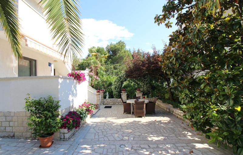 Apartments Sabina - image 8