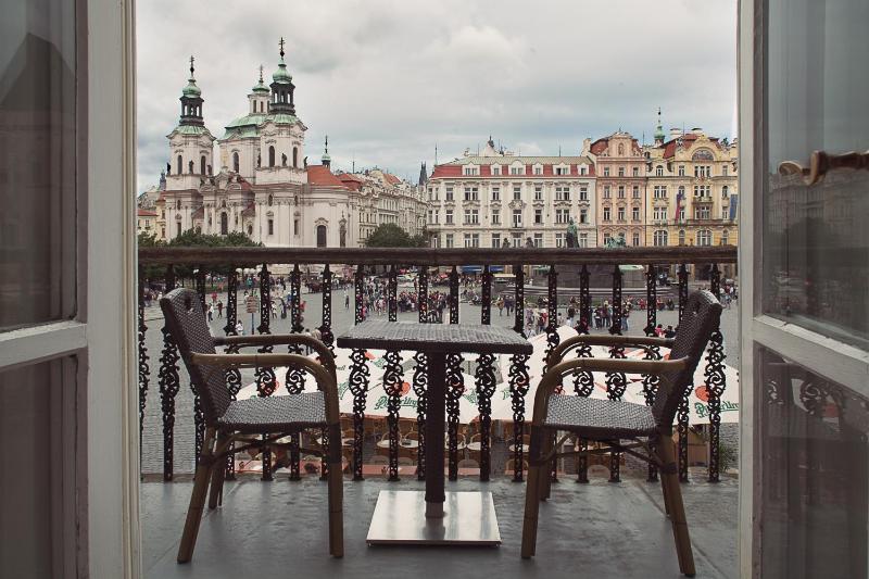 Old Town Square Residence by Emblem - image 5