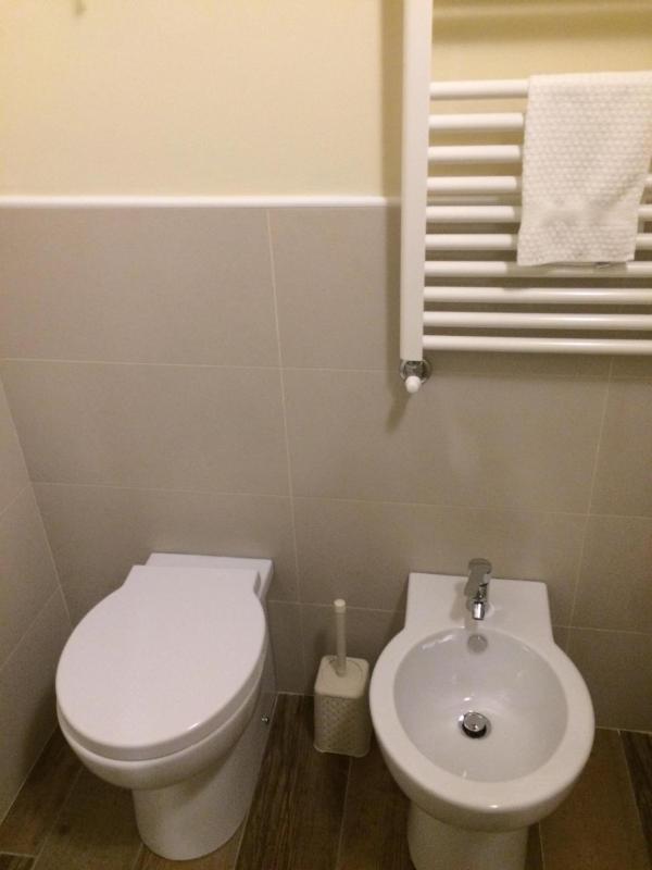 Small Double Room image 2