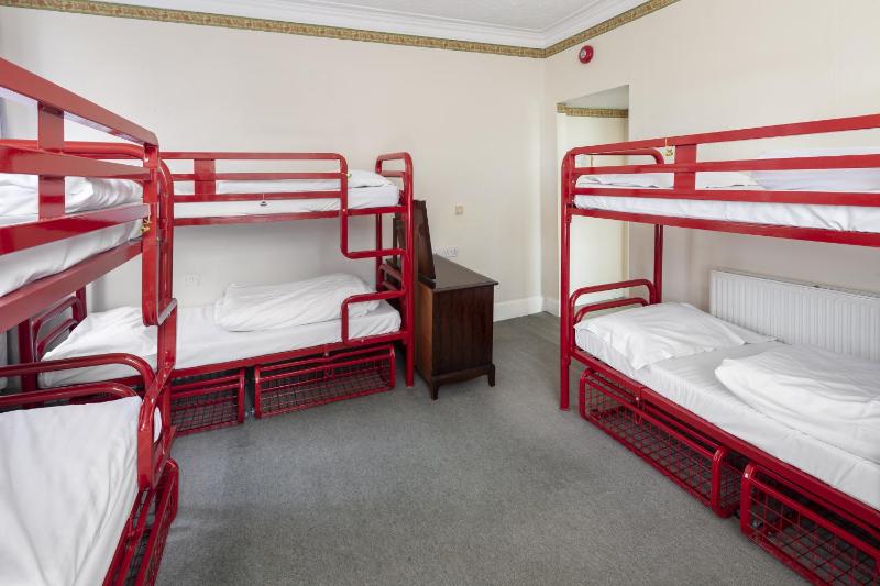 Bed in 8-Bed Mixed Dormitory Room image 4