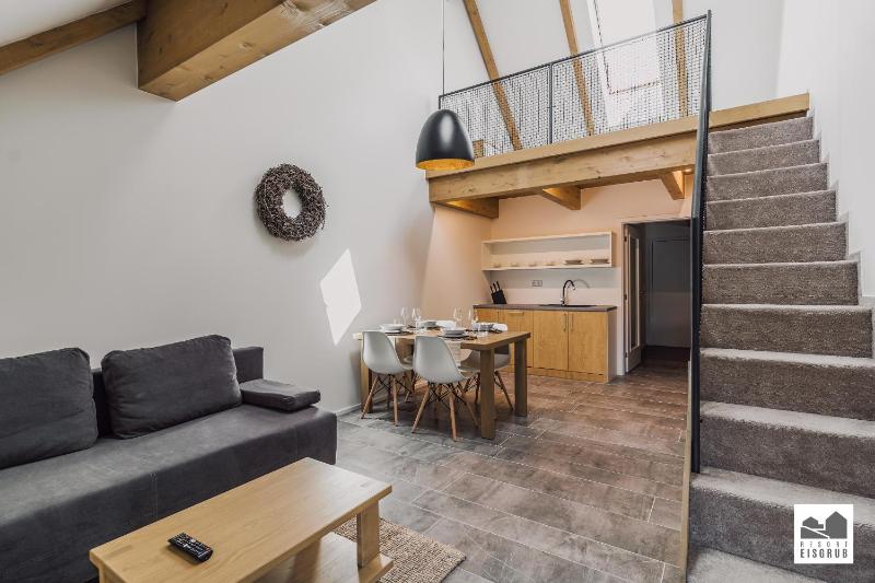 Maisonette image 1