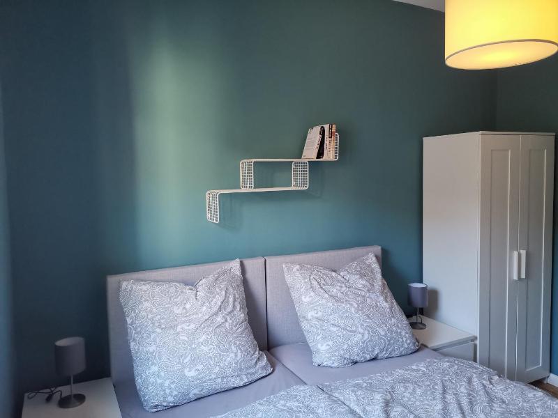 One-Bedroom Apartment image 4