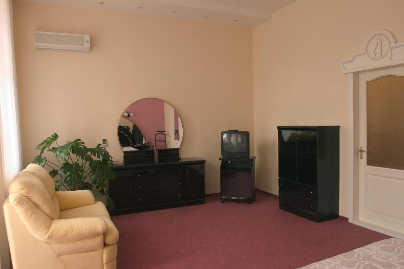 Suite image 2